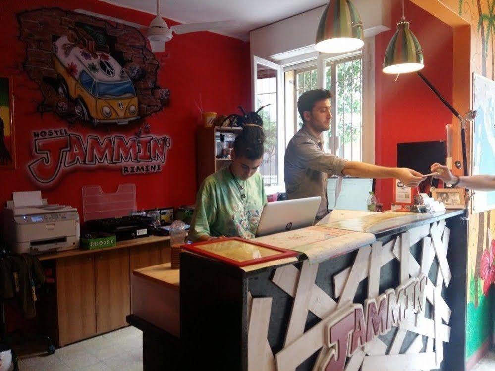 Jammin' Hostel & Bar 里米尼 外观 照片