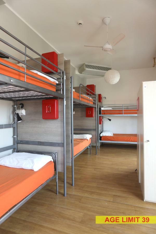 Jammin' Hostel & Bar 里米尼 外观 照片