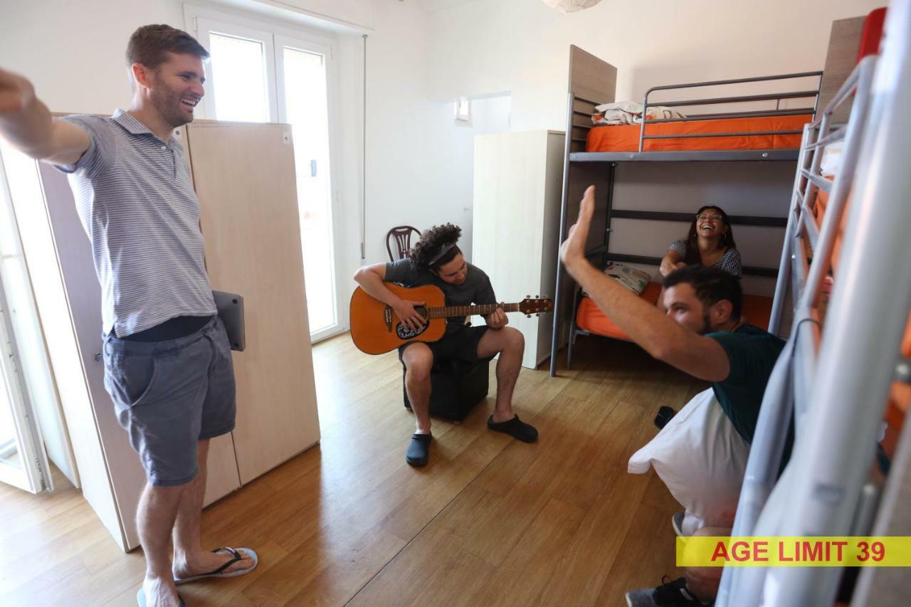 Jammin' Hostel & Bar 里米尼 外观 照片